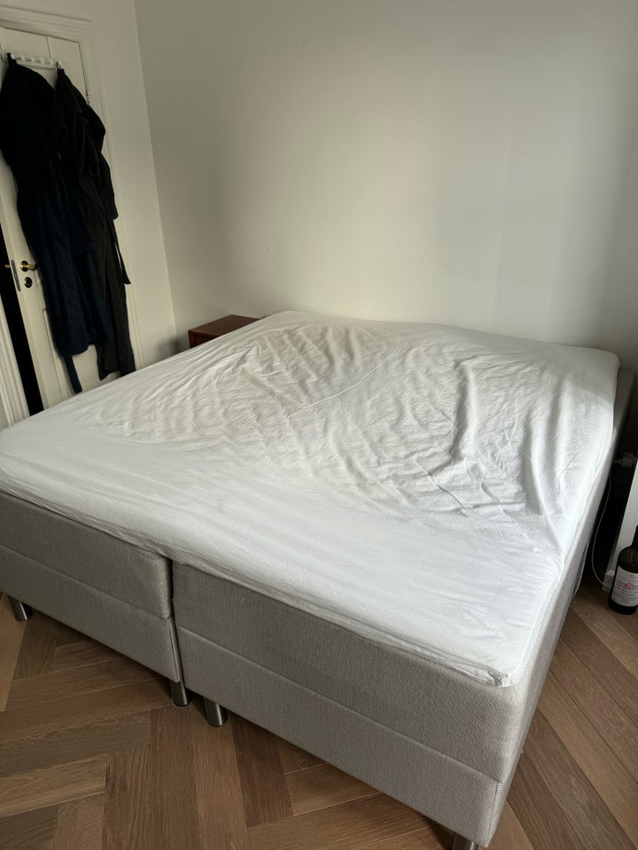 Dobbeltseng, Ikea, b: 180 l: 200