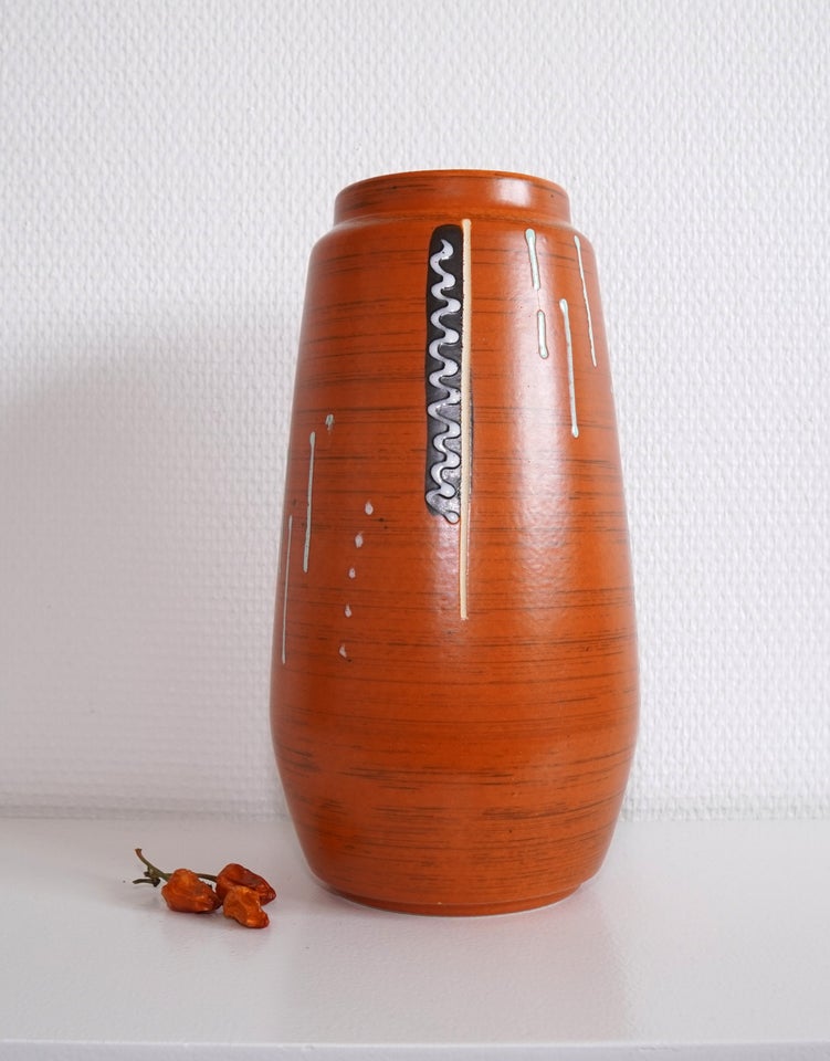 Keramik vase i orange glasur med