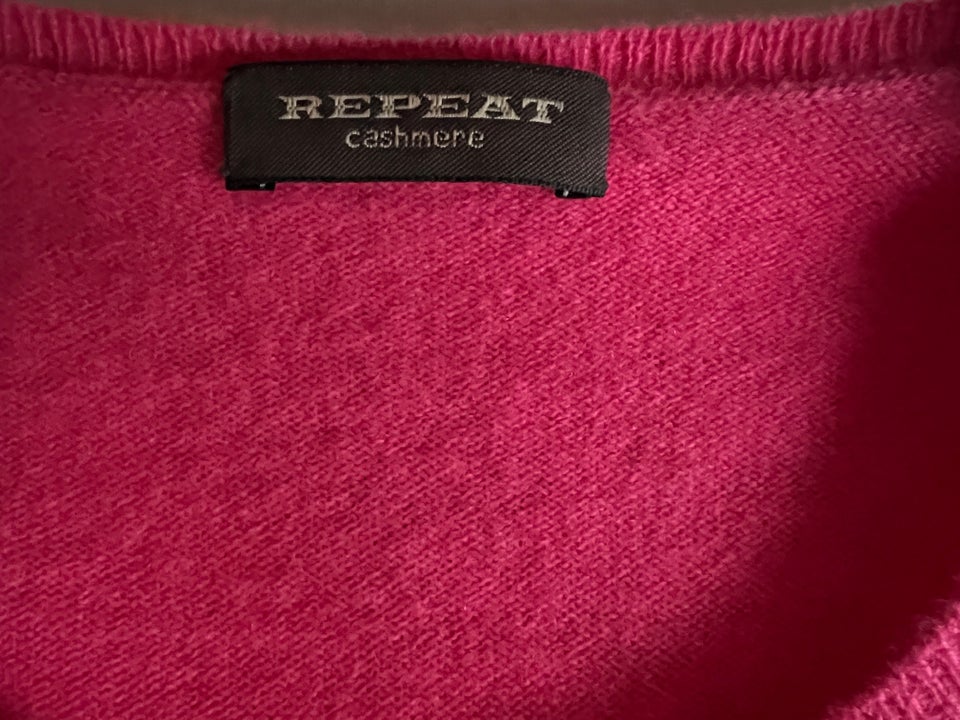 Cardigan, Repeat, str. 40