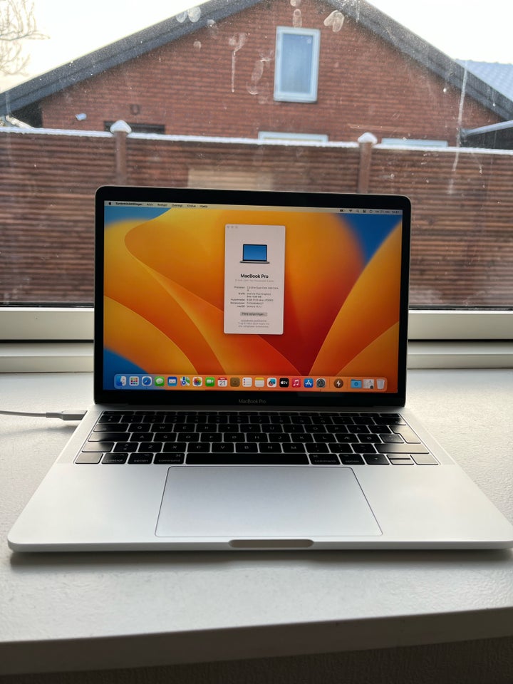 MacBook Pro, 13” 2017, 2.3