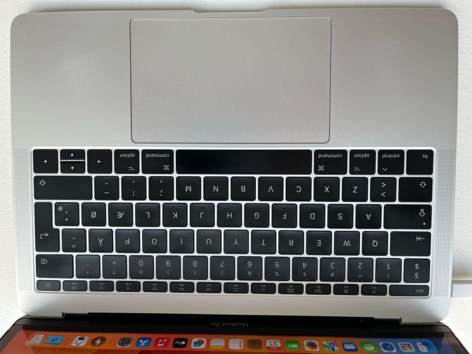 MacBook Pro, 13” 2017, 2.3