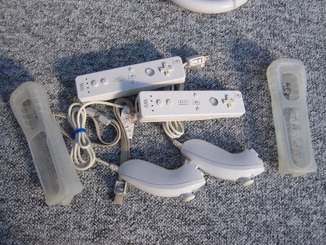 Nintendo Wii, Wii sæt med spil og