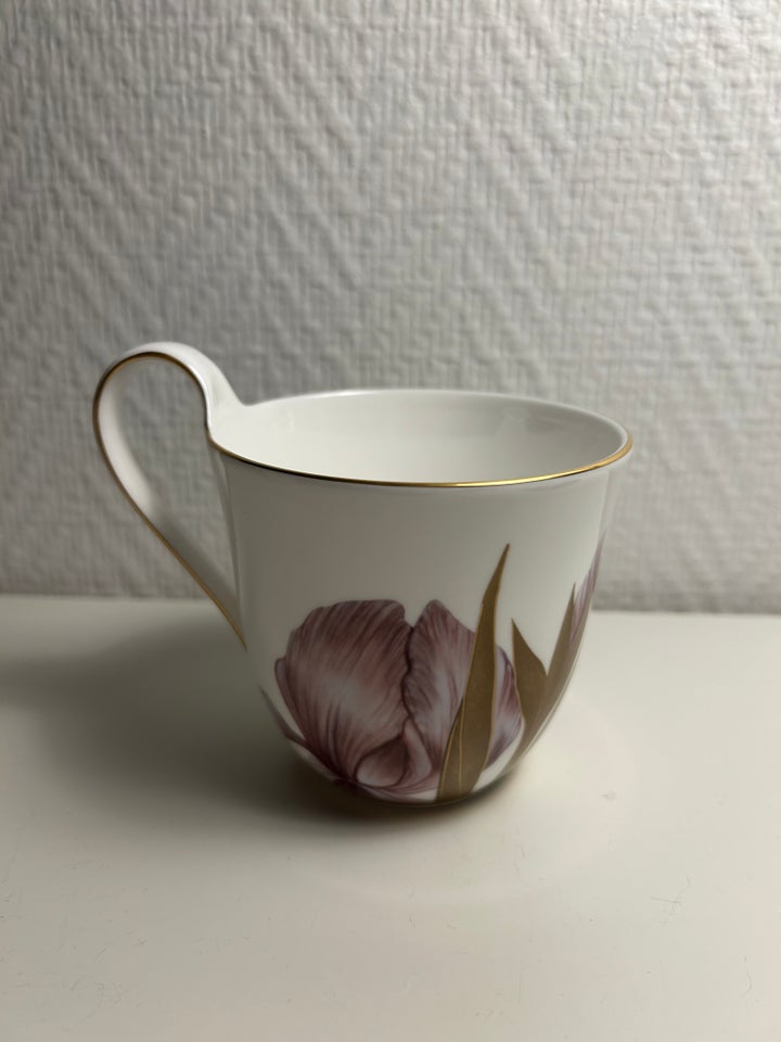 Porcelæn, Flora Højhankskop, Iris