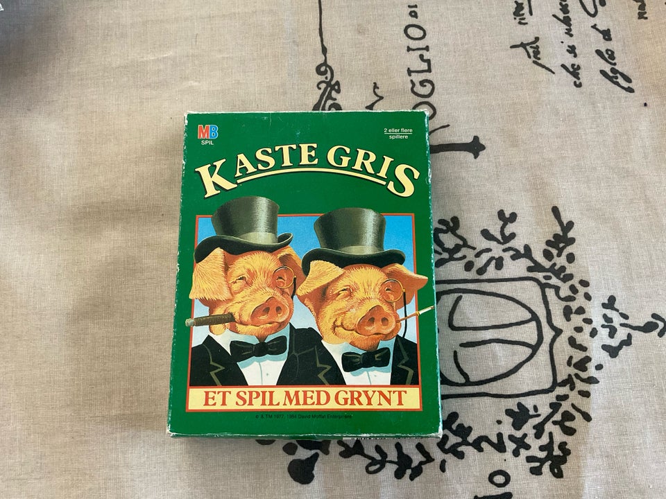 Kaste gris, Familiespil, brætspil