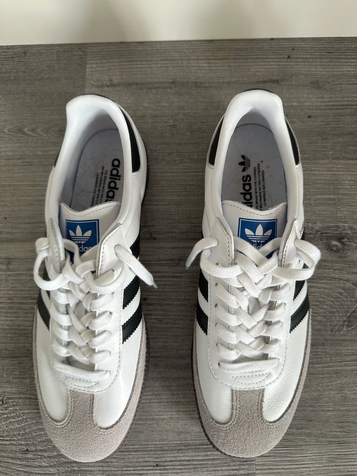 Sneakers, Adidas, str. 43,5