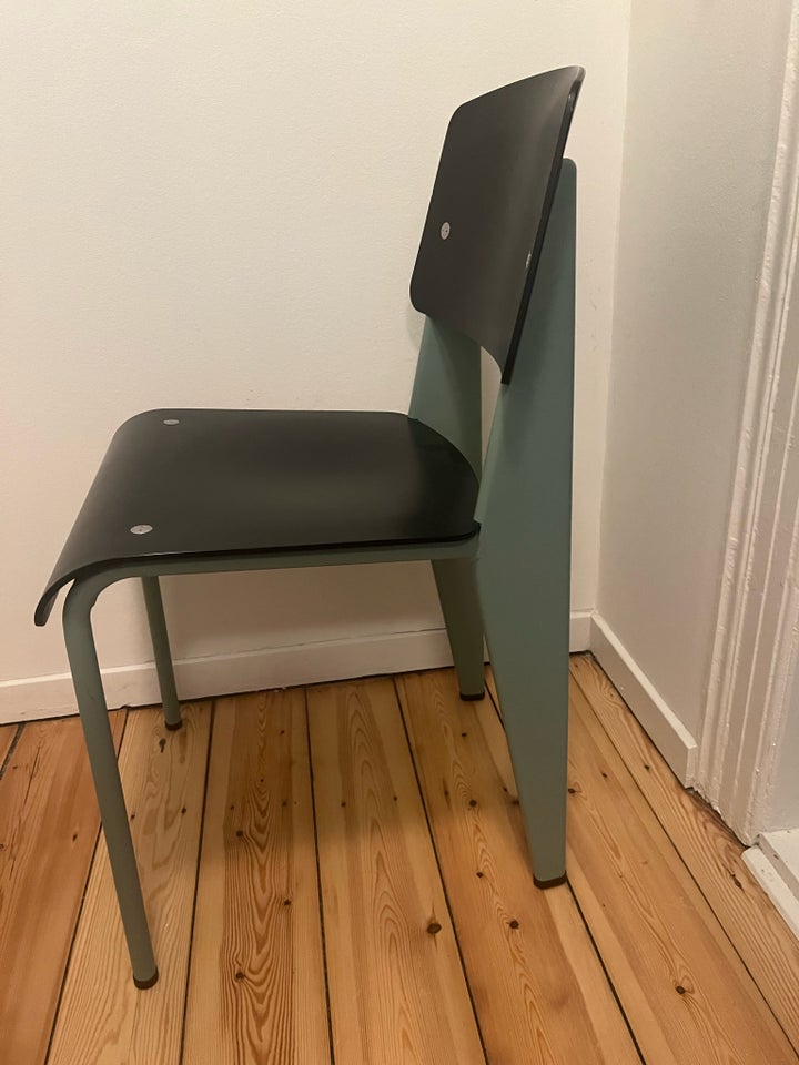 Anden arkitekt, Vitra Jean Prouve