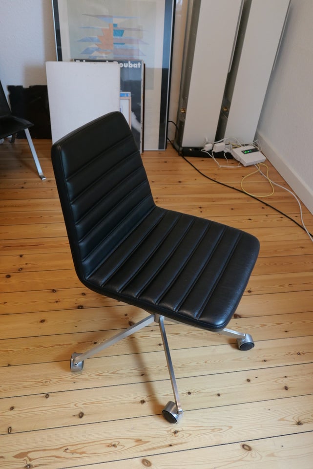 Paustian Paustian Spinal Chair 44