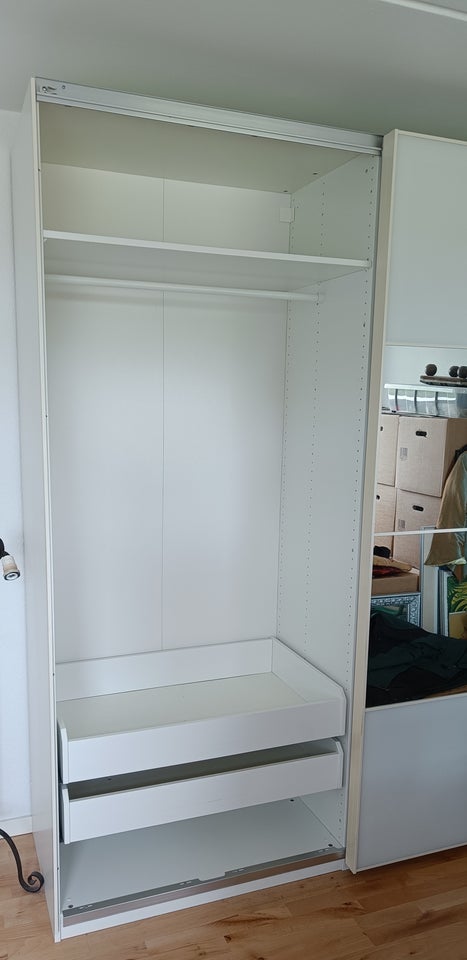 Garderobeskab Ikea b: 200 d: 65 h: