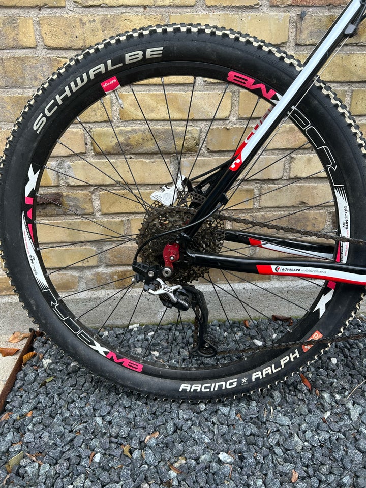 Cube Pro hpa reaction, hardtail, 22