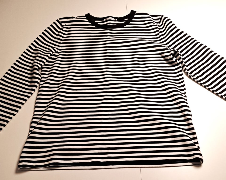 T-shirt, ZARA, str. 40