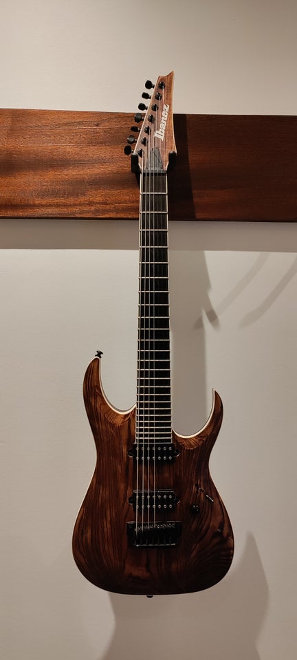 Elguitar, Ibanez RGAIX7U