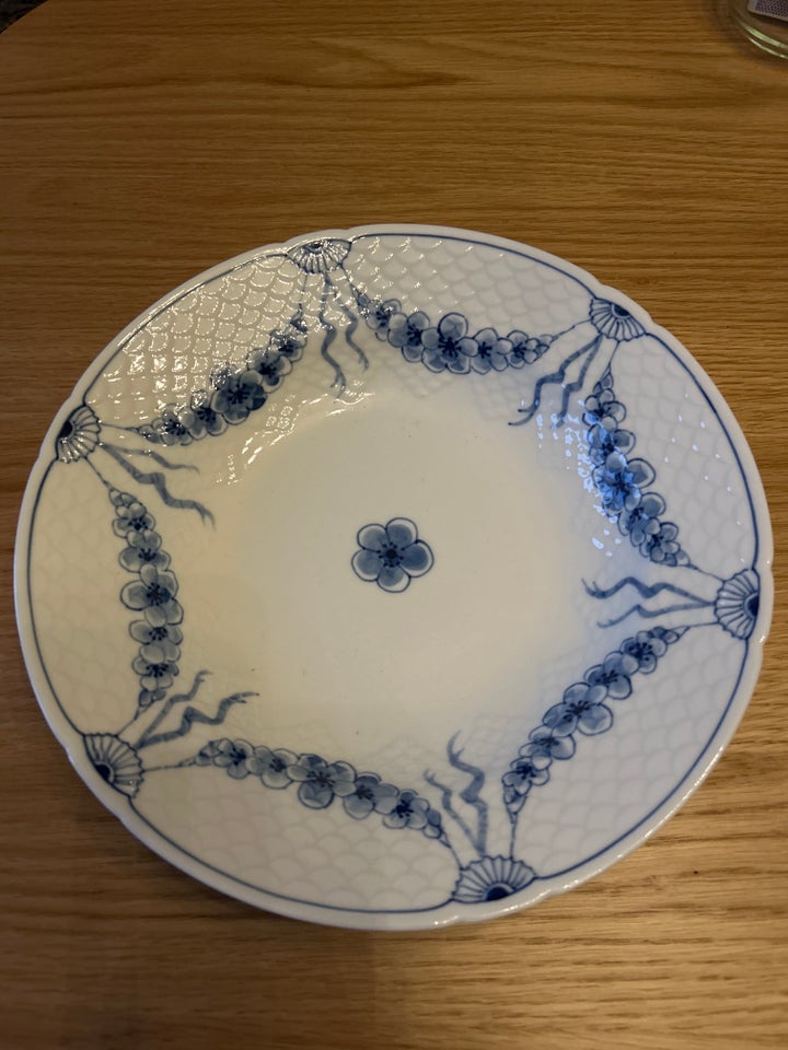 Porcelæn, Dybe tallerkner, B  G