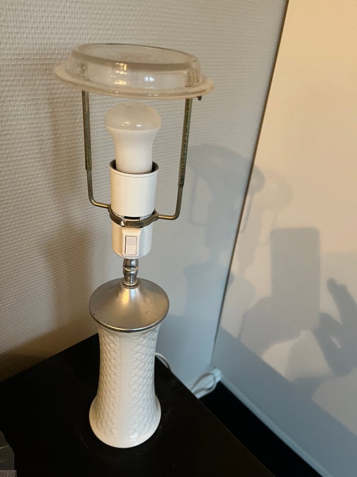 Anden bordlampe, Ukendt