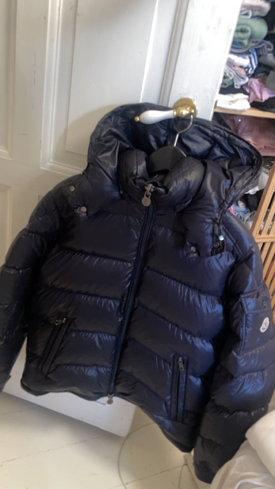 Dynejakke, str. M, Moncler