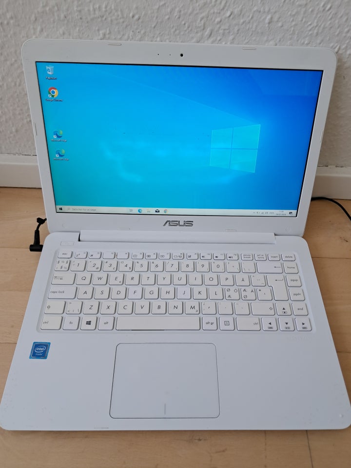 Asus Intel N2840 216 GHz 2 GB ram