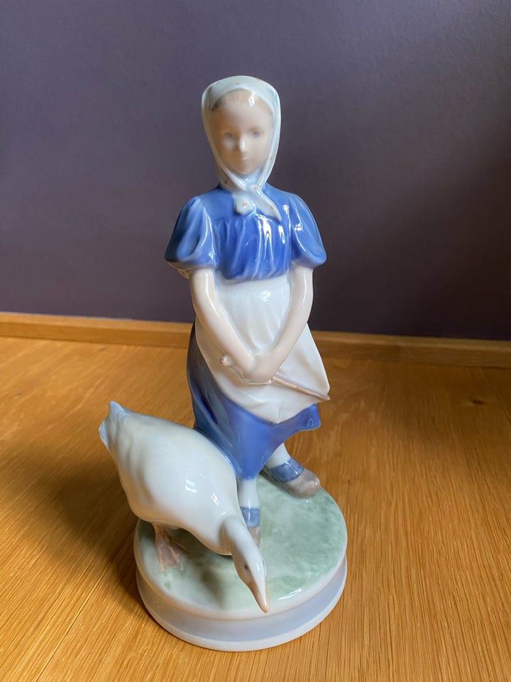 Porcelænsfigur Gåsepigen Royal