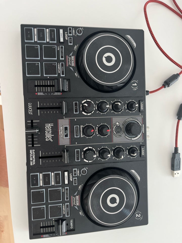 HERCULES DJ Control INPULSE 200,