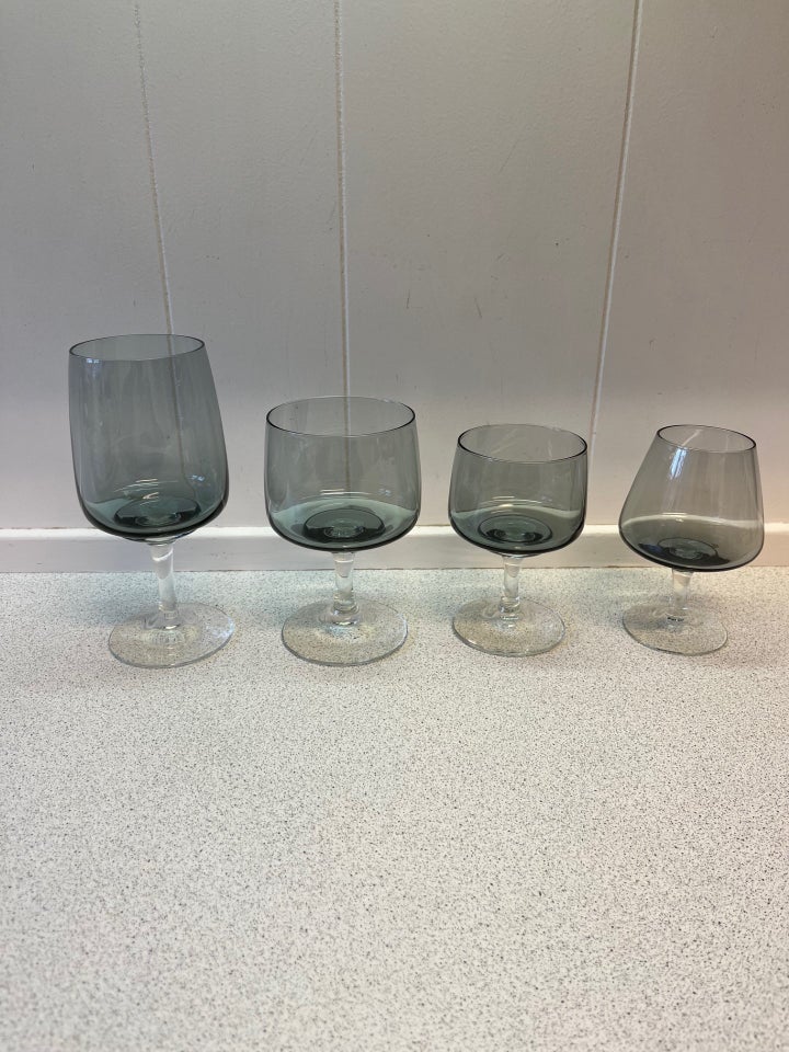 Glas, Atlantic glas røgfarvet,