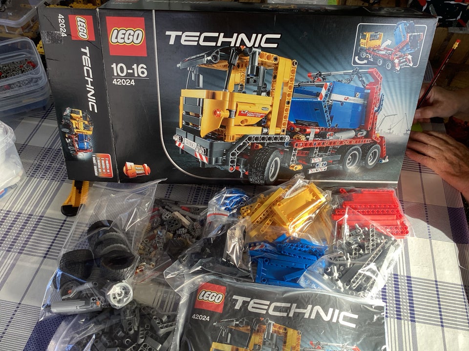 Lego Technic, 42024