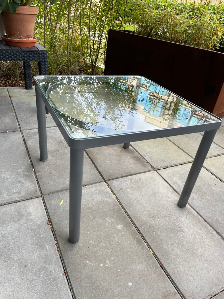 Glasbord, aluminium, b: 55 l: 55 h: