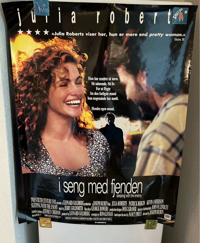 Filmplakat I seng med fjenden, b: 62