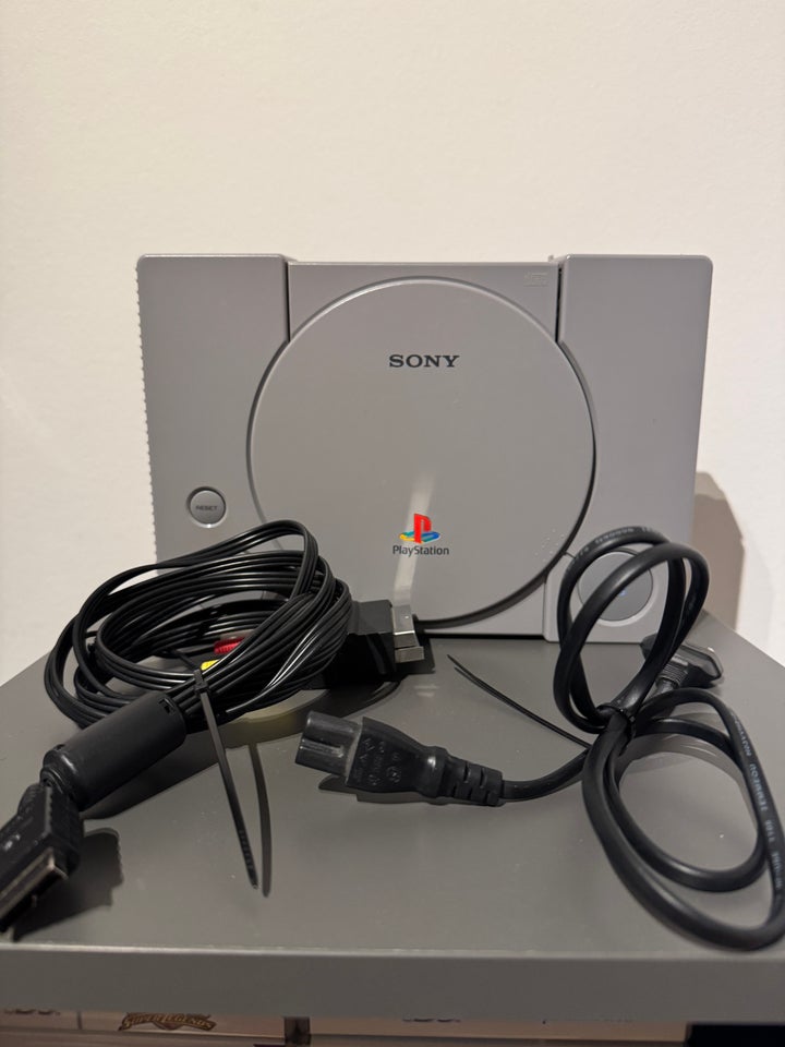 Playstation 1, SCPH-7502