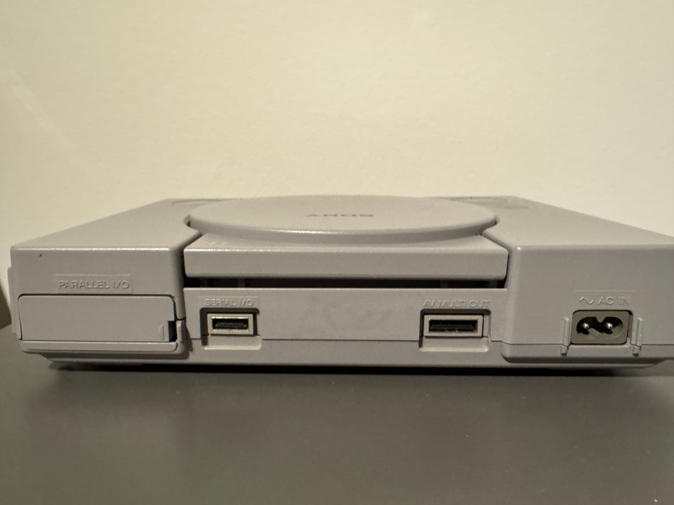 Playstation 1, SCPH-7502