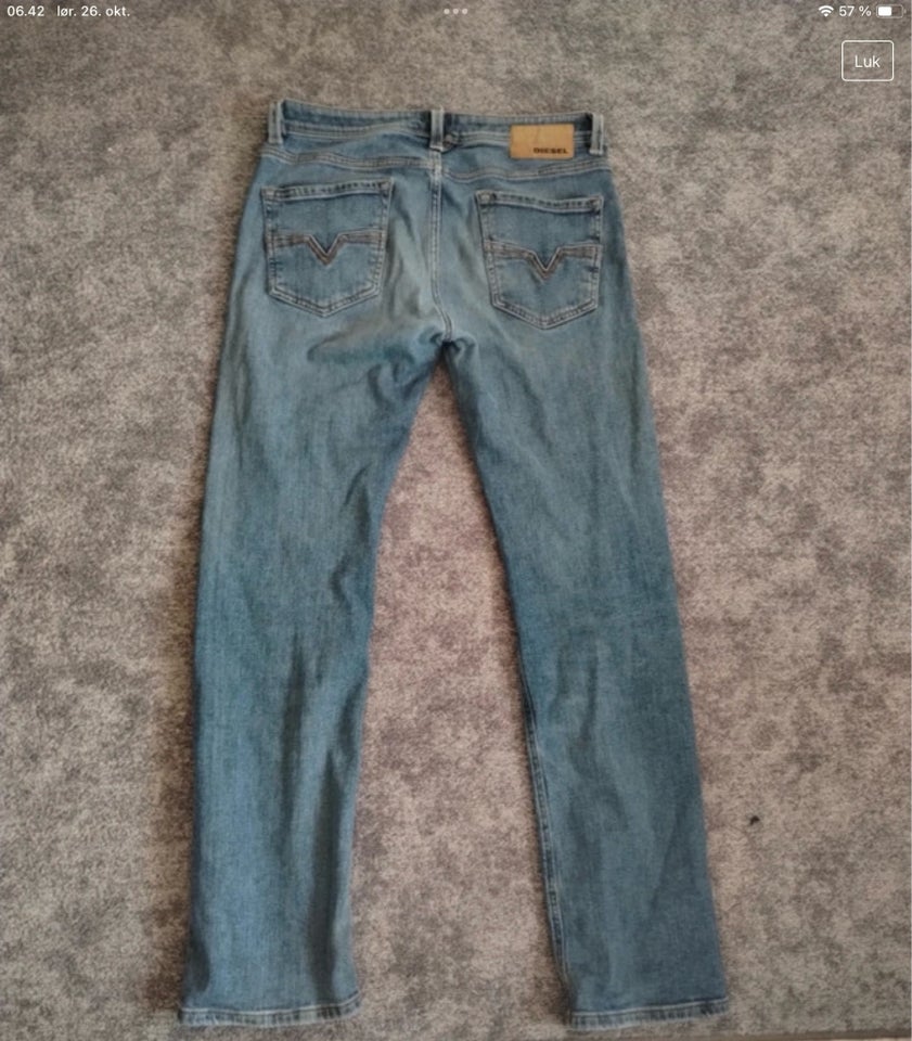 Jeans, Diesel, str. 32