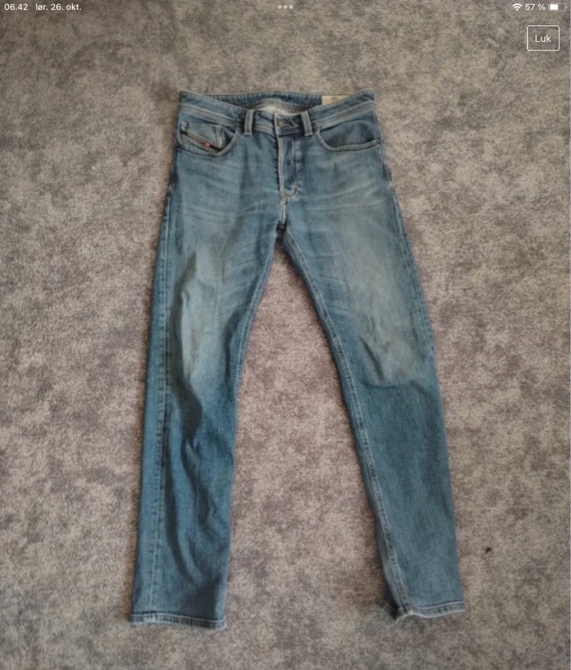 Jeans, Diesel, str. 32