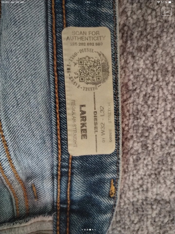 Jeans, Diesel, str. 32