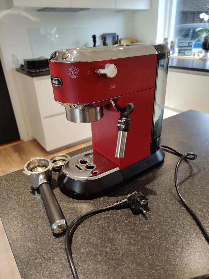 Espressomaskine, Delonghi EC685