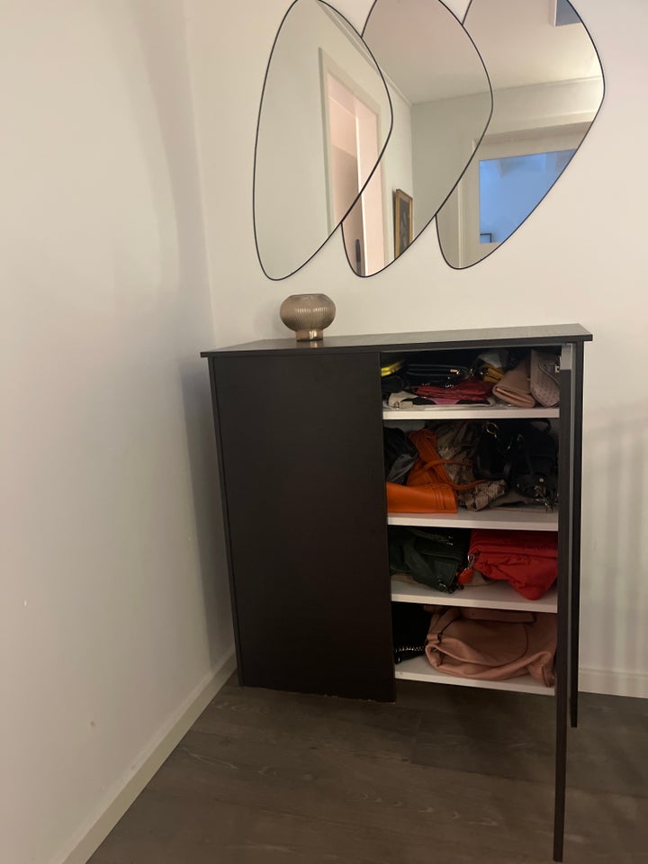 Entremøbel, Ikea, b: 85 d: 40 h: 88