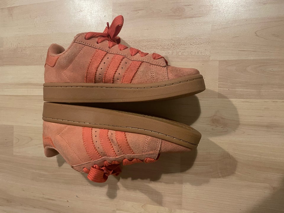 Kondisko, str. 39, Adidas