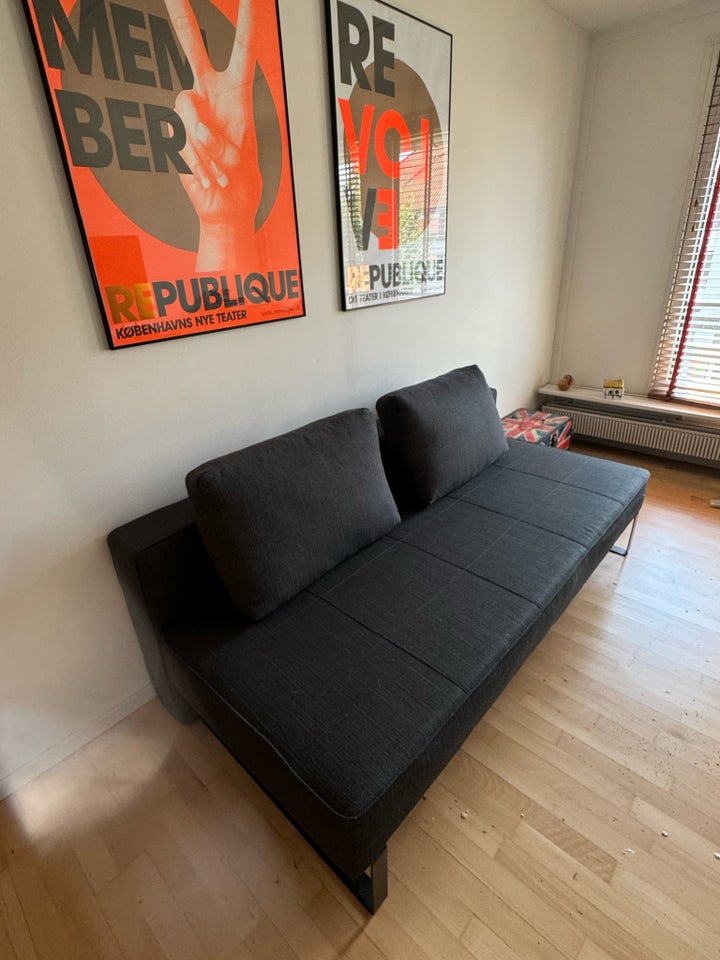 Sovesofa b: 140 l: 200