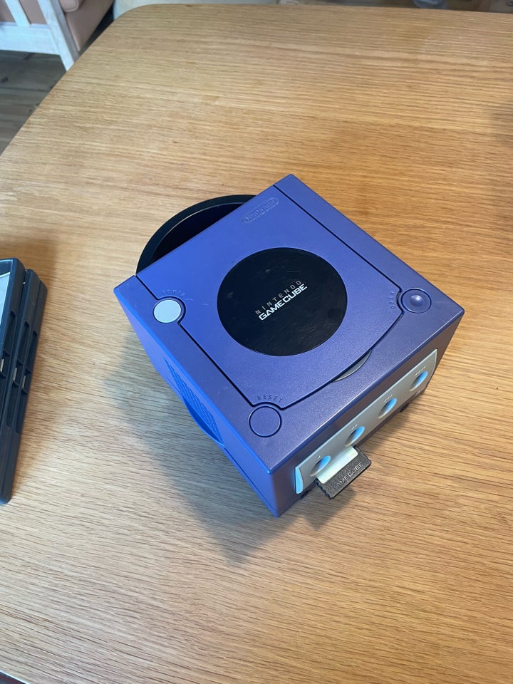 Nintendo Gamecube, DOL-001 (EUR),