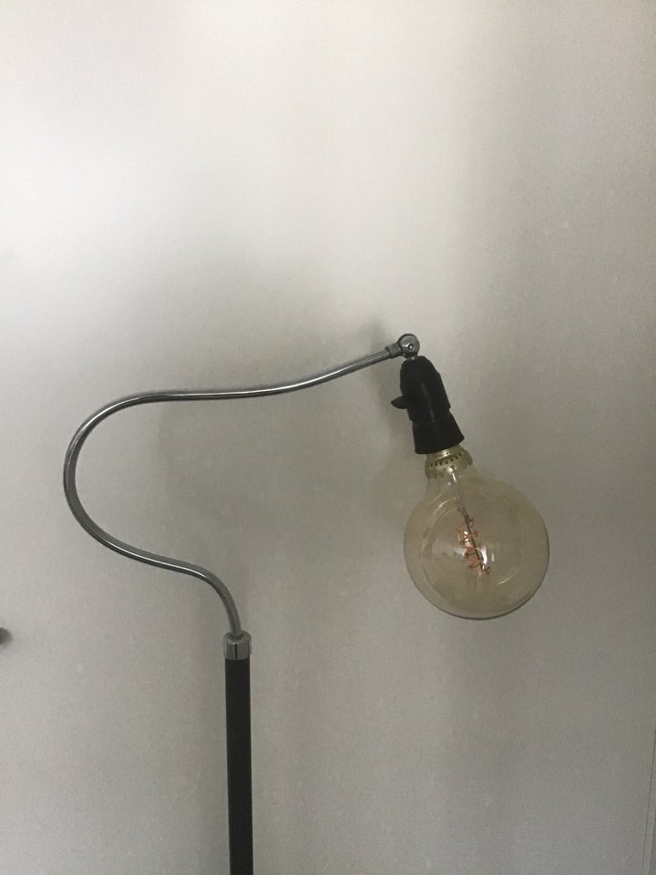 Gulvlampe Funkis