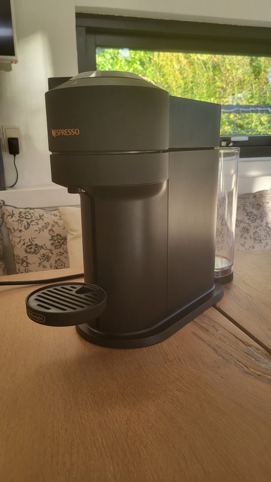 Nespresso Vertuo Next, Delonghi