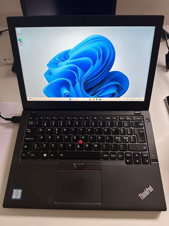 Lenovo ThinkPad X260, 2.5 GHz, 8 GB