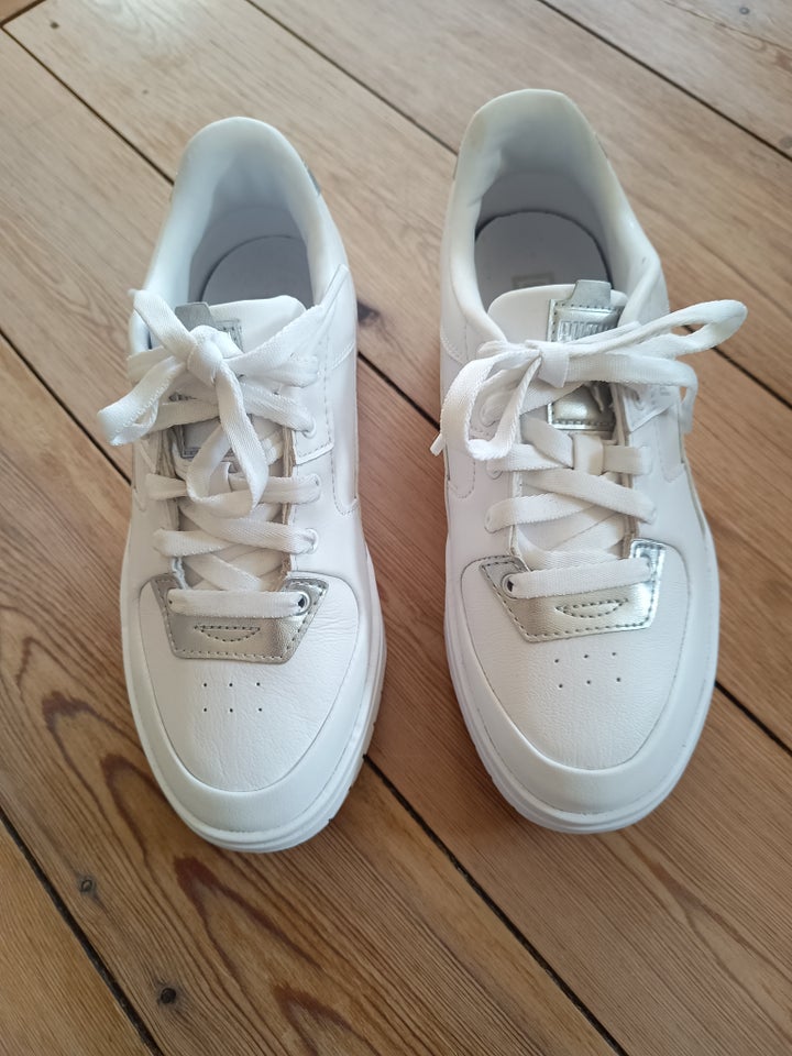 Sneakers, str. 36, Puma