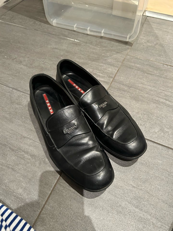 Loafers, Prada, str. 46