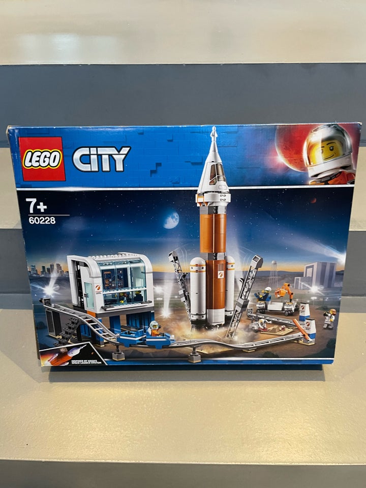 Lego City, 60228 Rumrakat og