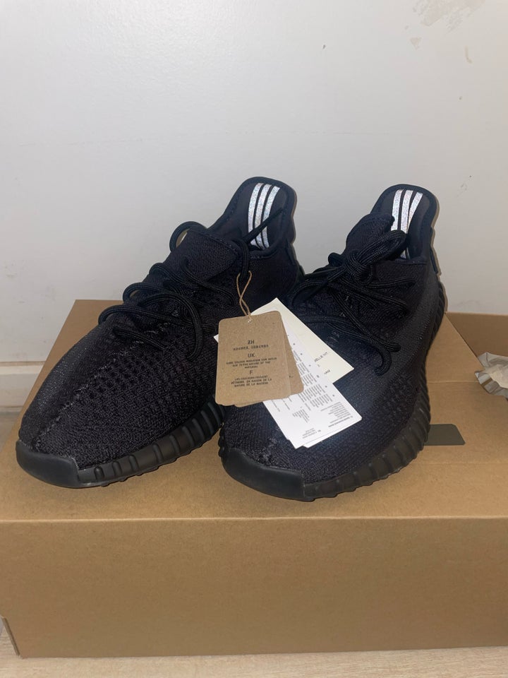 Sneakers, Yeezy 350 V2, str. 42,5