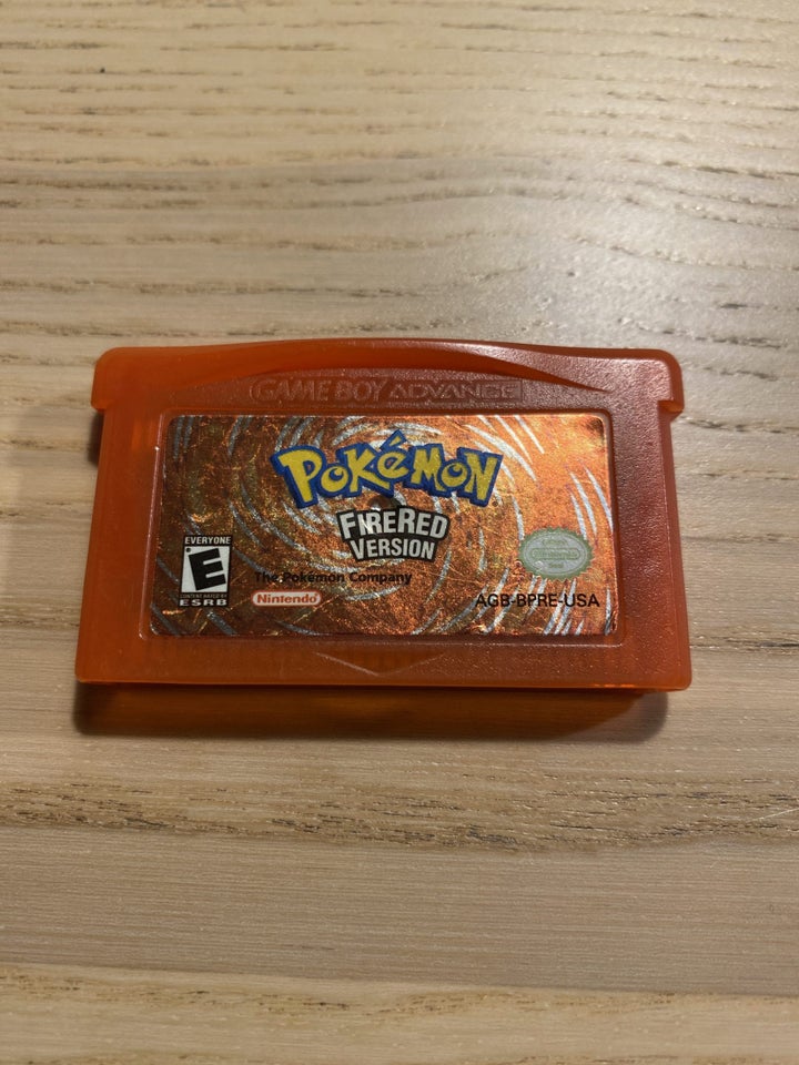 Pokemon fire red, Gameboy Advance,