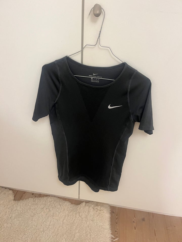 T-shirt, nike, str. small (36)