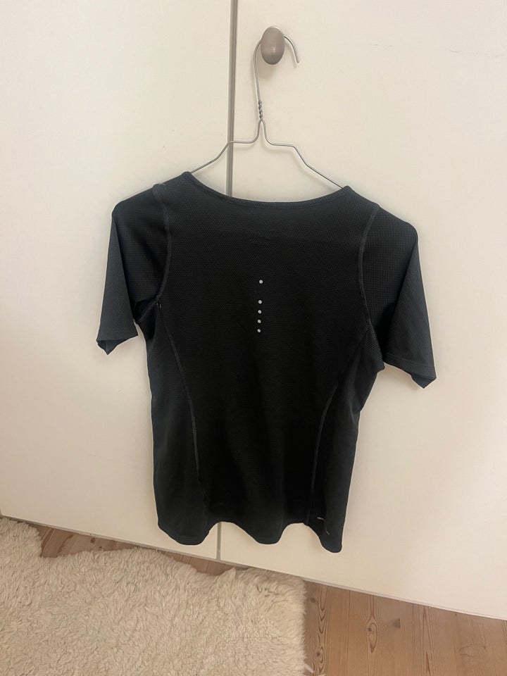 T-shirt, nike, str. small (36)