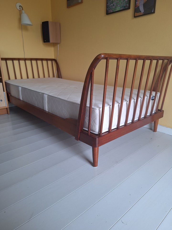 Daybed, træ, 3 pers.