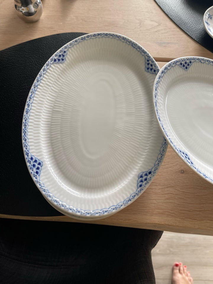 Porcelæn 6 ovale tall og 2 skåle