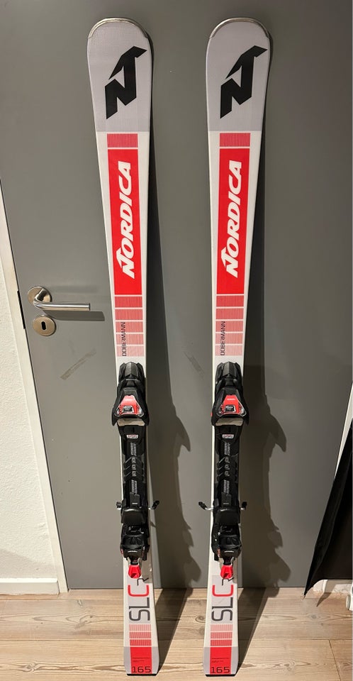 Alpinski, Nordica Dobermann SLC R,