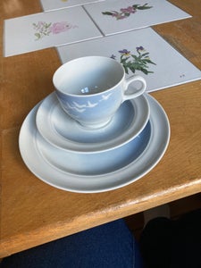 Porcelæn Svane kaffestel til 12