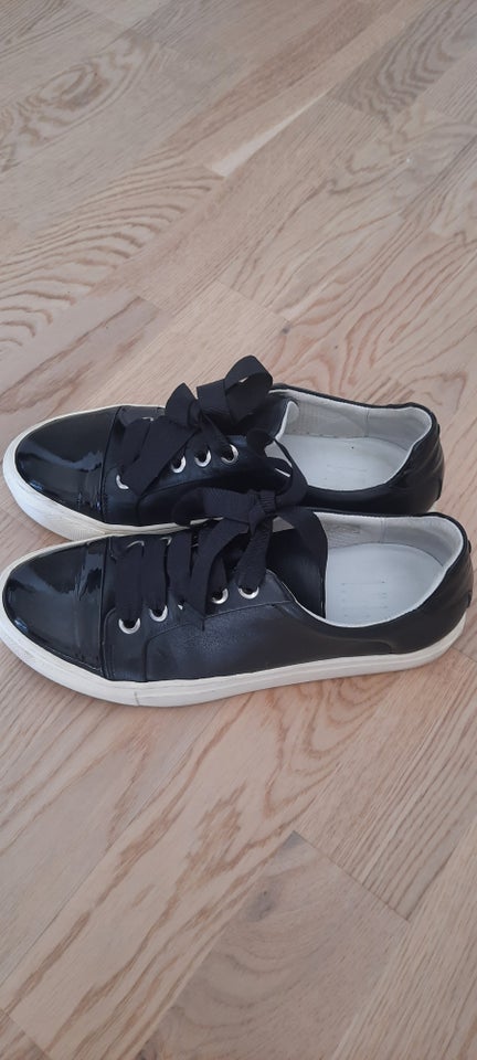 Sneakers, str. 39, Billi Bi